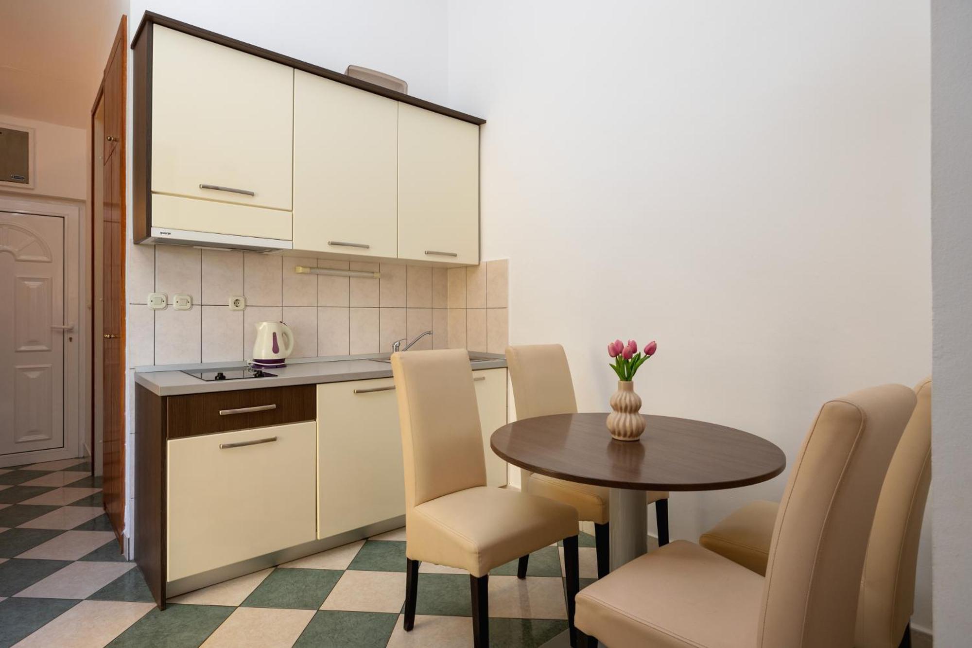 Premium Apartments - Lavica Beach ポドストラナ 部屋 写真